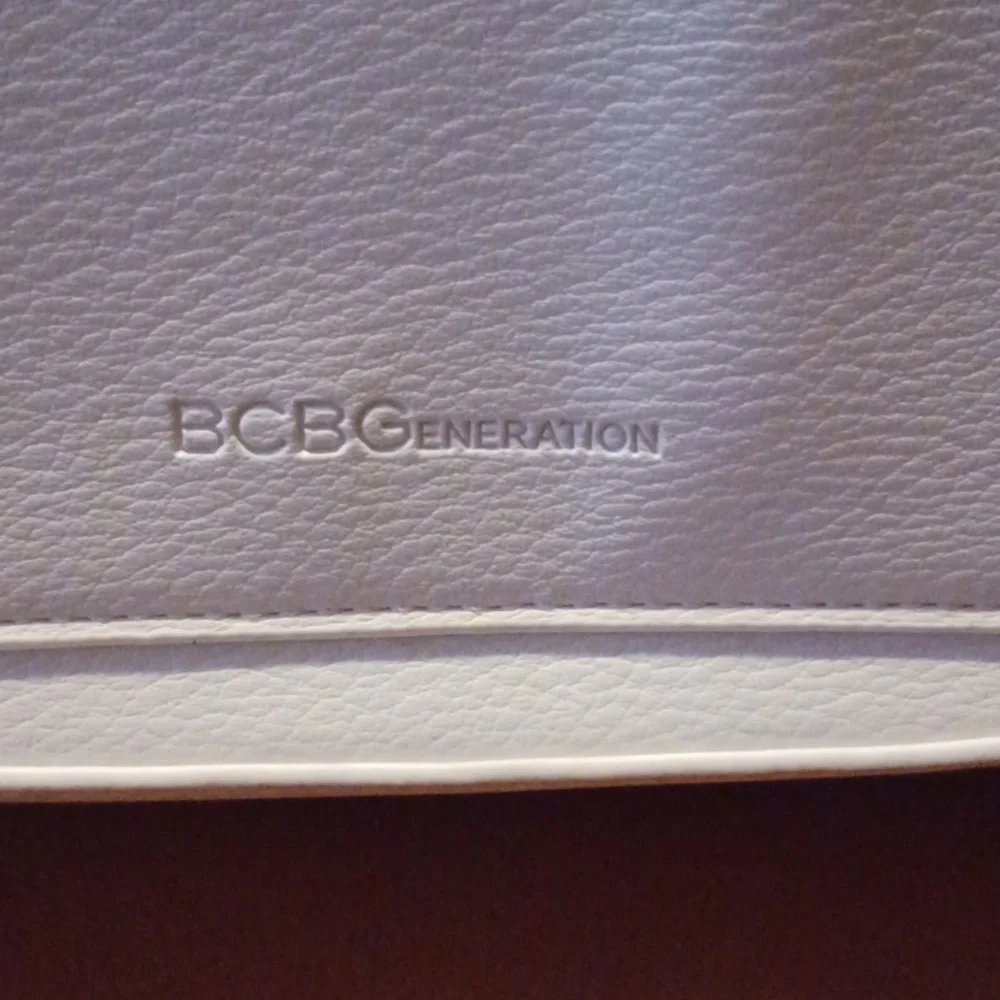 > BCBGeneration Elegant Cream Shoulder Bag